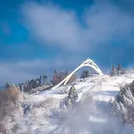 An Der Skipiste 100 Meterbis Möppis Hütte