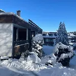 An Der Skipiste 100 Meterbis Möppis Hütte * Winterberg