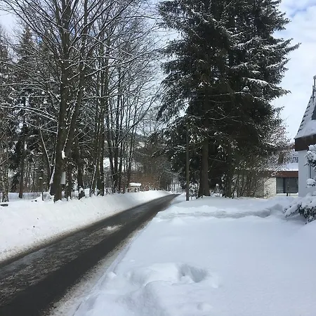 Am Golfplatz 800 Meter Bis Moeppis Huette 公寓