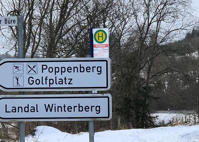 An Der Skipiste 800 Meter Bis Moeppis Huette *